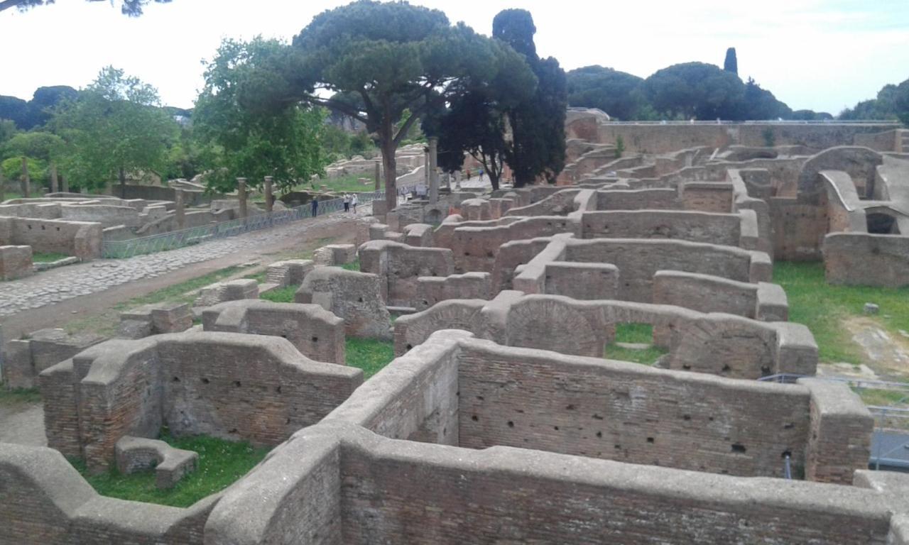Apartamento Trilocale Lido Di Roma Lido di Ostia Exterior foto